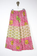 Carica l'immagine nel visualizzatore di Gallery, Mahi Kantha Pants L (13922)