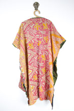 Load image into Gallery viewer, Kantha Ruana (14603)