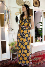 Load image into Gallery viewer, Silk Maxi Dress M-L (1240)