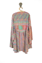 Load image into Gallery viewer, Aquarius Blouse 3XL (9130)