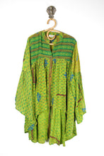 Load image into Gallery viewer, Aquarius Blouse 3XL (15643)