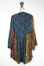 Load image into Gallery viewer, Aquarius Blouse L (7463)