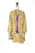 Load image into Gallery viewer, Aquarius Blouse XL (9147)