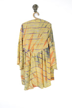 Load image into Gallery viewer, Aquarius Blouse XL (9147)