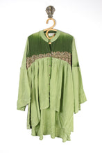 Load image into Gallery viewer, Aquarius Blouse XL (15611)