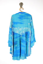 Load image into Gallery viewer, Aquarius Blouse XL (15615)