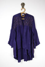 Load image into Gallery viewer, Aquarius Blouse L (15049)