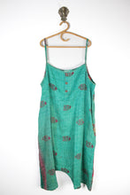 Carica l&#39;immagine nel visualizzatore di Gallery, Asha Romper 2XL (15468)