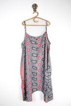 Carica l&#39;immagine nel visualizzatore di Gallery, Asha Romper 3XL (15463)