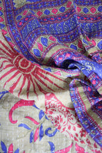 Load image into Gallery viewer, Chunky Kantha Scarf (17073)