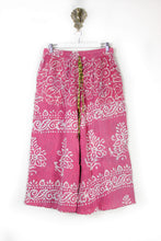 Load image into Gallery viewer, Cropped Kantha Pants L (6201)