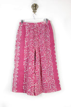 Load image into Gallery viewer, Cropped Kantha Pants L (6201)