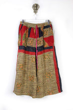 Load image into Gallery viewer, Cropped Kantha Pants L (6202)