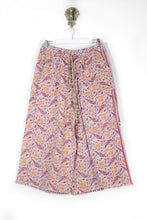 Load image into Gallery viewer, Cropped Kantha Pants L (6209)