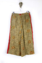 Load image into Gallery viewer, Cropped Kantha Pants L (6221)