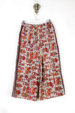 Load image into Gallery viewer, Cropped Kantha Pants M (6232)