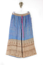 Load image into Gallery viewer, Cropped Kantha Pants M (6233)