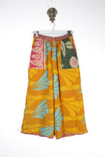Load image into Gallery viewer, Cropped Kantha Pants S (15574)