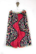 Load image into Gallery viewer, Cropped Kantha Pants XL (6183)