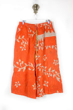 Load image into Gallery viewer, Cropped Kantha Pants XL (6190)