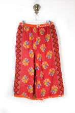 Load image into Gallery viewer, Cropped Kantha Pants XL (6190)