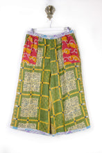 Load image into Gallery viewer, Cropped Kantha Pants XL (6196)