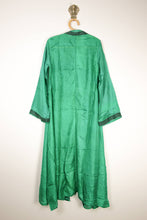 Load image into Gallery viewer, Devi Silk Robe (3949)