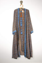 Load image into Gallery viewer, Devi Silk Robe (3955)