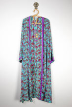 Load image into Gallery viewer, Devi Silk Robe (3971)