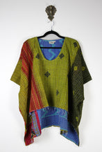 Load image into Gallery viewer, Dreamer Kantha Top L/XL (16959)