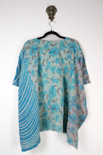 Load image into Gallery viewer, Dreamer Kantha Top L/XL (16961)