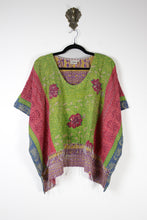 Load image into Gallery viewer, Dreamer Kantha Top S/M (16939)