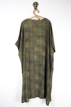 Load image into Gallery viewer, Silk Flow Robe (13327)