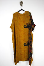 Load image into Gallery viewer, Silk Flow Robe (17137)