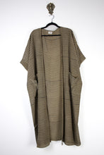 Load image into Gallery viewer, Silk Flow Robe (17145)