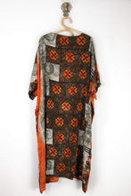 Load image into Gallery viewer, Silk Flow Robe (5776)