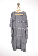 Load image into Gallery viewer, Silk Flow Robe (7883)