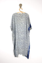 Load image into Gallery viewer, Silk Flow Robe (7892)