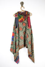 Load image into Gallery viewer, Gemini Hooded Vest (14334)