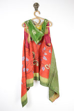 Load image into Gallery viewer, Gemini Hooded Vest (14340)