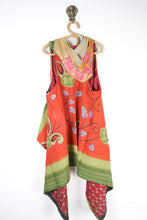 Load image into Gallery viewer, Gemini Hooded Vest (14347)
