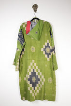 Load image into Gallery viewer, Indira Kantha Robe 3XL (17095)