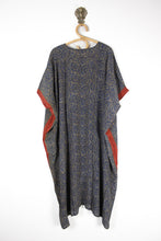 Load image into Gallery viewer, Silk Ishka Kaftan (12144)