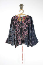 Load image into Gallery viewer, Jovie Kantha Top L/XL (8157)