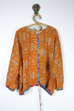 Load image into Gallery viewer, Jovie Kantha Top 2/3XL (15001)
