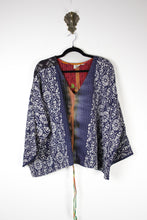 Load image into Gallery viewer, Jovie Kantha Top 2/3XL (16793)