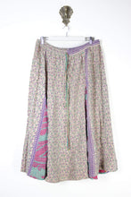 Load image into Gallery viewer, Juno Kantha Skirt 2XL (7936)