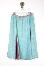 Load image into Gallery viewer, Juno Kantha Skirt 2XL (7937)