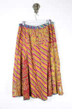 Load image into Gallery viewer, Juno Kantha Skirt 2XL (7939)