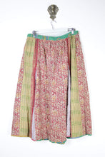 Load image into Gallery viewer, Juno Kantha Skirt 2XL (7941)